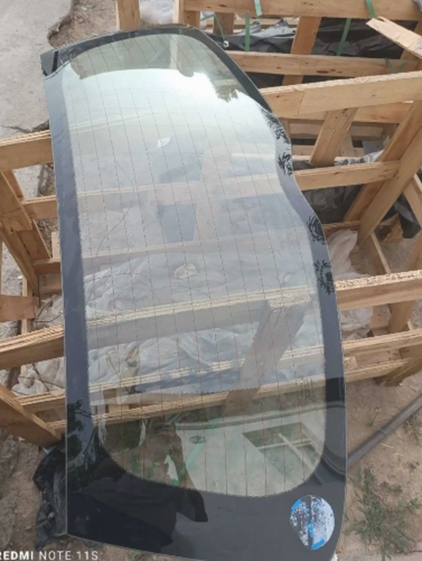 Стекло от Suzuki Swift